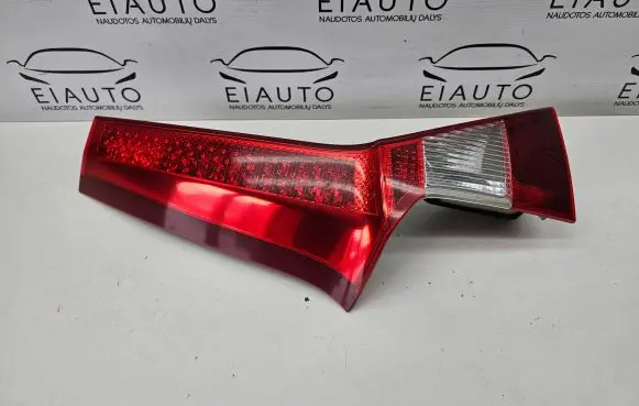 Volvo V70 Rear/tail lights 164397 164391