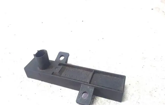 Mercedes-Benz E W211 Door central lock control unit/module 2118202475