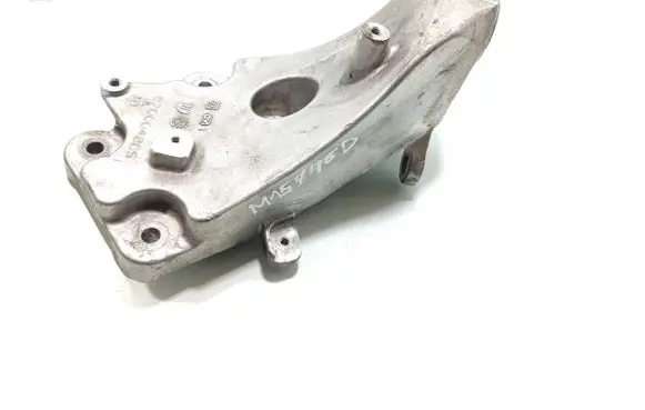 Maserati Ghibli Engine mounting bracket 670004865