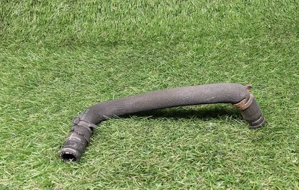 Audi A3 S3 8V Engine coolant pipe/hose 5Q0121058R