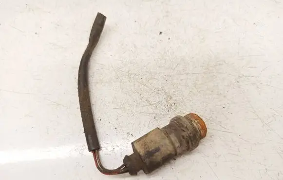 Audi A6 S6 C5 4B Coolant temperature sensor 4B0973712