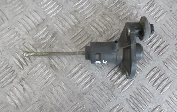 Audi A4 S4 B6 8E 8H Clutch release bearing slave cylinder 