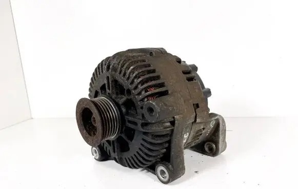 BMW 5 E60 E61 Generator/alternator 7799204 12317799204 TG17C048