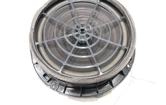 Audi A4 S4 B9 8W Front door speaker 8W0035415A