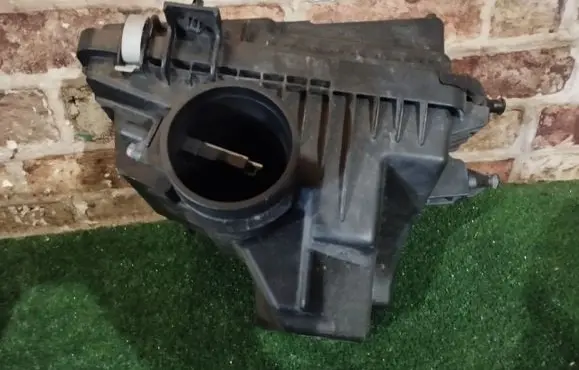 Nissan Qashqai Air filter box cover 
