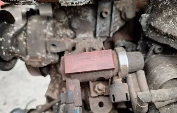 Volvo V50 Turbo solenoid valve 9650098380 70096602