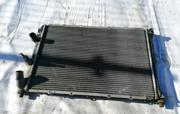 Renault Megane I Coolant radiator