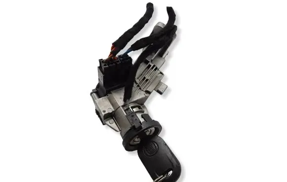 Fiat 500L Ignition lock 00505254280 0B365 61137402