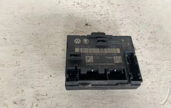 Skoda Yeti (5L) Door control unit/module 7N0959793