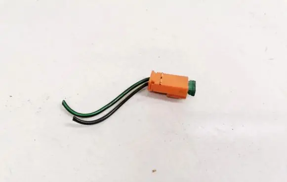 Audi A6 S6 C5 4B Fuse 443937530 30A