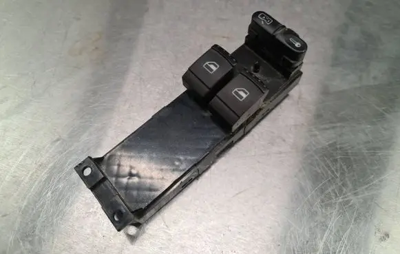 Skoda Fabia Mk1 (6Y) Electric window control switch 1J3959857A 03755120