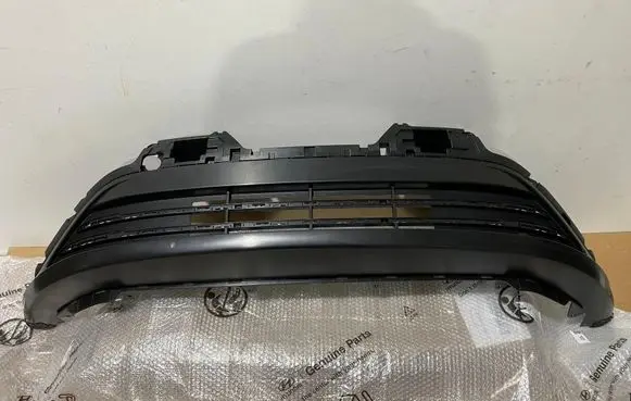 Hyundai Kona I Front bumper lip 86561DDAA0
