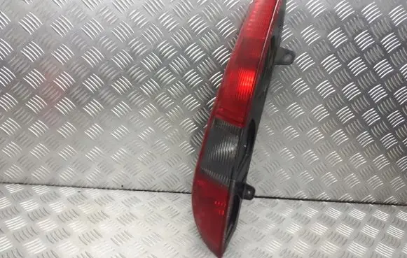 Ford Focus Number plate light