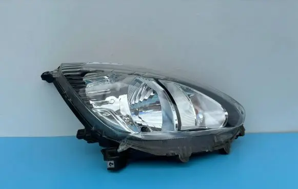 Mitsubishi Space Star Headlight/headlamp W0563