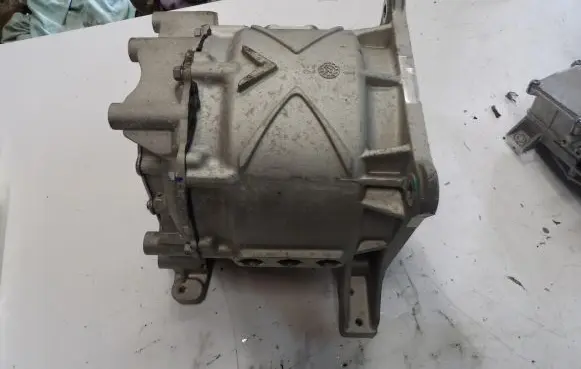 Dacia Spring Electric car motor 4DB401