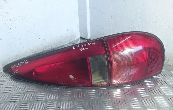Renault Laguna I Rear/tail lights