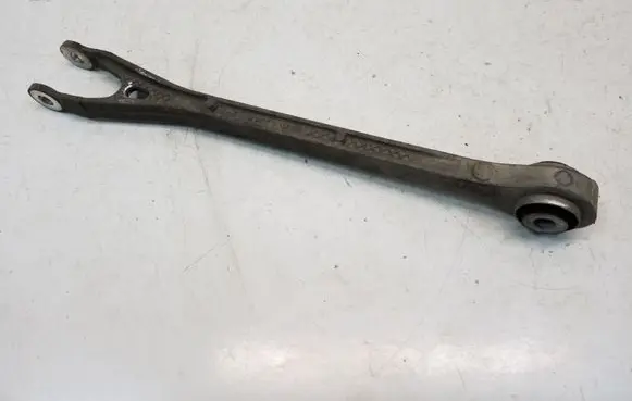 Dodge Challenger Rear control arm 68210633AA