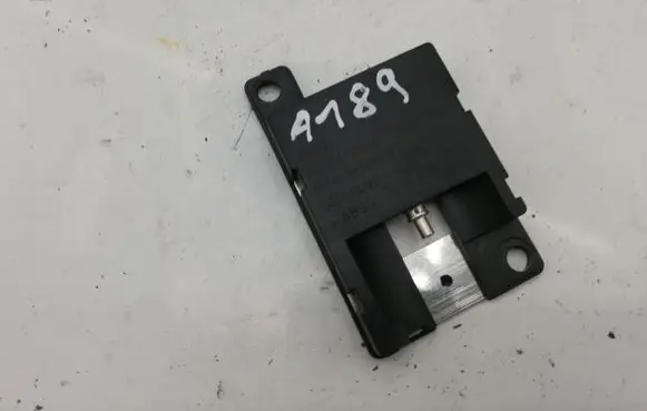 BMW X3 E83 Antenna control unit 8450692846100 6928461