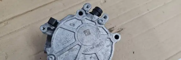Audi A6 S6 C8 4K Vacuum pump 06N145100G