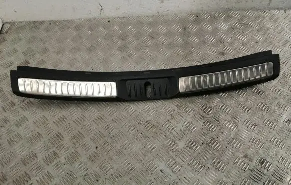 Toyota Avensis T270 Trunk/boot sill cover protection 5838705110C0 5838705110