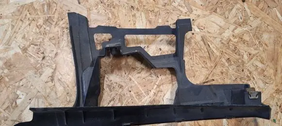 Volkswagen Golf VI Front bumper mounting bracket 5K0807724B