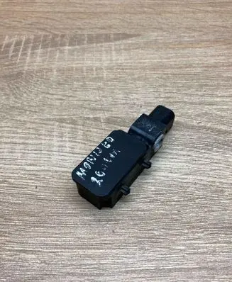 Ford Mondeo Mk III Airbag deployment crash/impact sensor 1S7T14B342AF