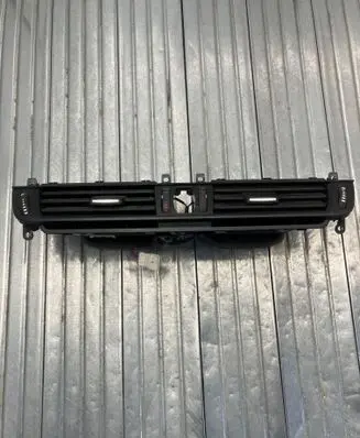 BMW X5 F15 Dash center air vent grill 9252648 9253115 75510