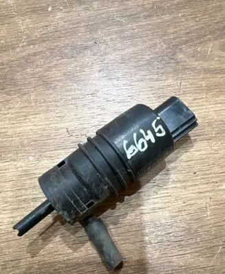 BMW 3 E90 E91 Windscreen/windshield washer pump 7302589