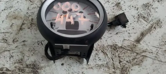 Mini One - Cooper Clubman R55 Speedometer (instrument cluster)