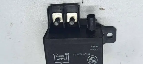 BMW X1 F48 F49 Coolant fan relay 9198302 V23132A2001X30
