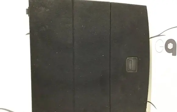 Trunk/boot floor carpet liner
