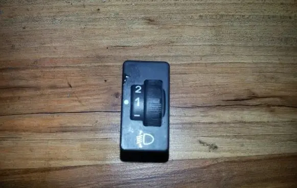 Citroen Xsara Picasso Headlight level height control switch