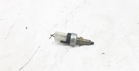 Mitsubishi Pajero Brake pedal sensor switch