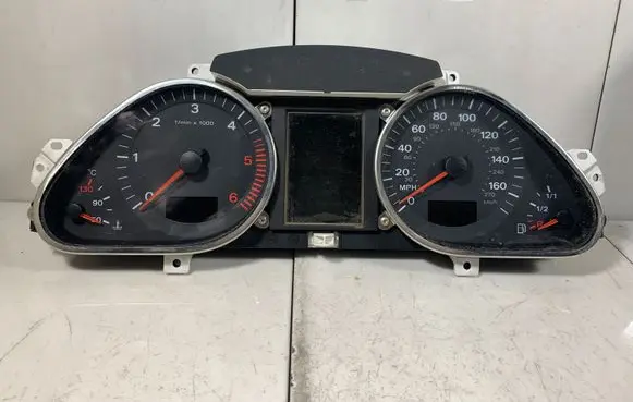 Audi Q7 4L Speedometer (instrument cluster) 4L0920980G
