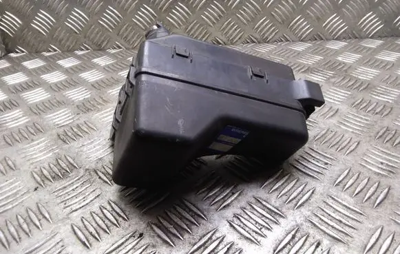 Toyota Avensis T250 Fuse box set