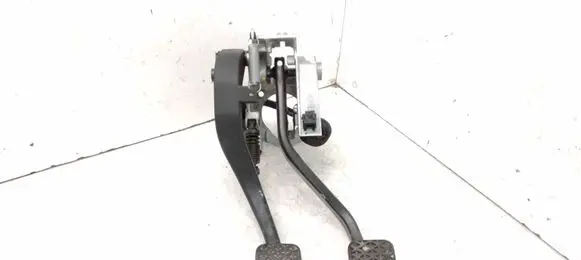 BMW X1 E84 Pedal assembly 2283725 35002283725 35316761310