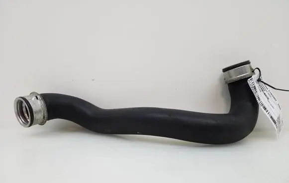 Mercedes-Benz CLS C219 Engine coolant pipe/hose A2115015482