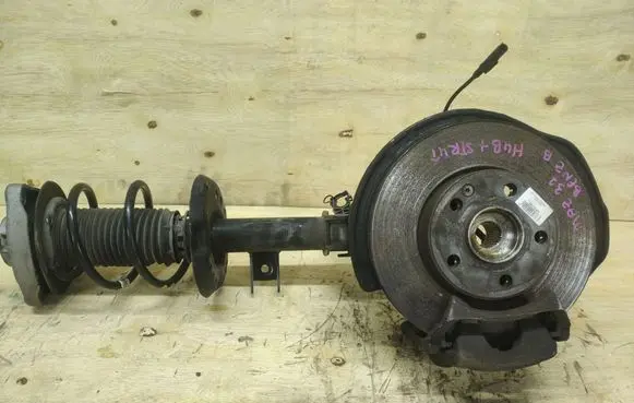 Mercedes-Benz B W246 W242 Front wheel hub spindle knuckle