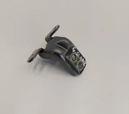 Nissan Leaf II (ZE1) Rear door lower hinge