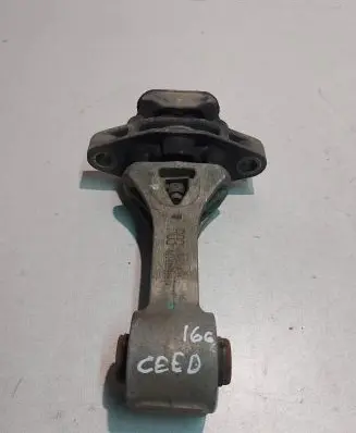 KIA Ceed Engine mount bracket 21050A5100