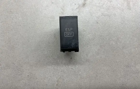 Nissan X-Trail T30 Traction control (ASR) switch