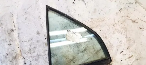 Mitsubishi Lancer Rear vent window glass 