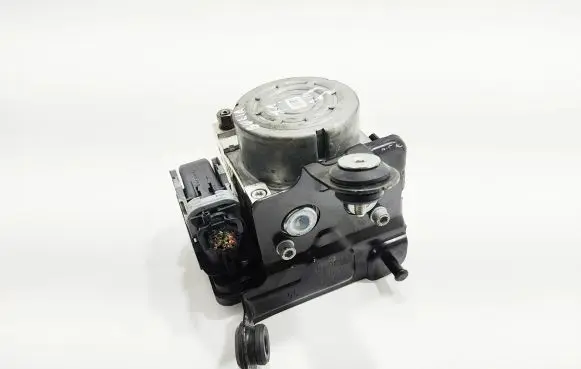 Alfa Romeo Giulietta ABS Pump 00520297060