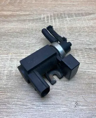Audi A6 S6 C5 4B Turbo solenoid valve 8E0906628B 72290309