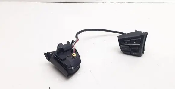 BMW 5 GT F07 Steering wheel buttons/switches 