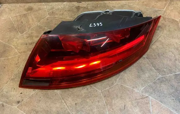 Audi TT TTS Mk2 Rear/tail lights 8J0945096