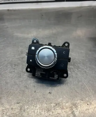 Mercedes-Benz E W212 Head unit multimedia control A2129007619 03058560202 A2129013206