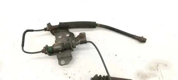 Toyota Avensis T220 Clutch slave cylinder 