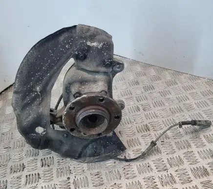 BMW 7 E65 E66 Front wheel hub