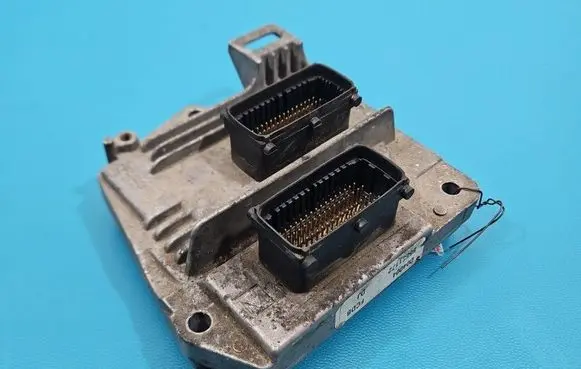 Opel Astra H Engine control unit/module ECU 55561172 IMPRK1548565